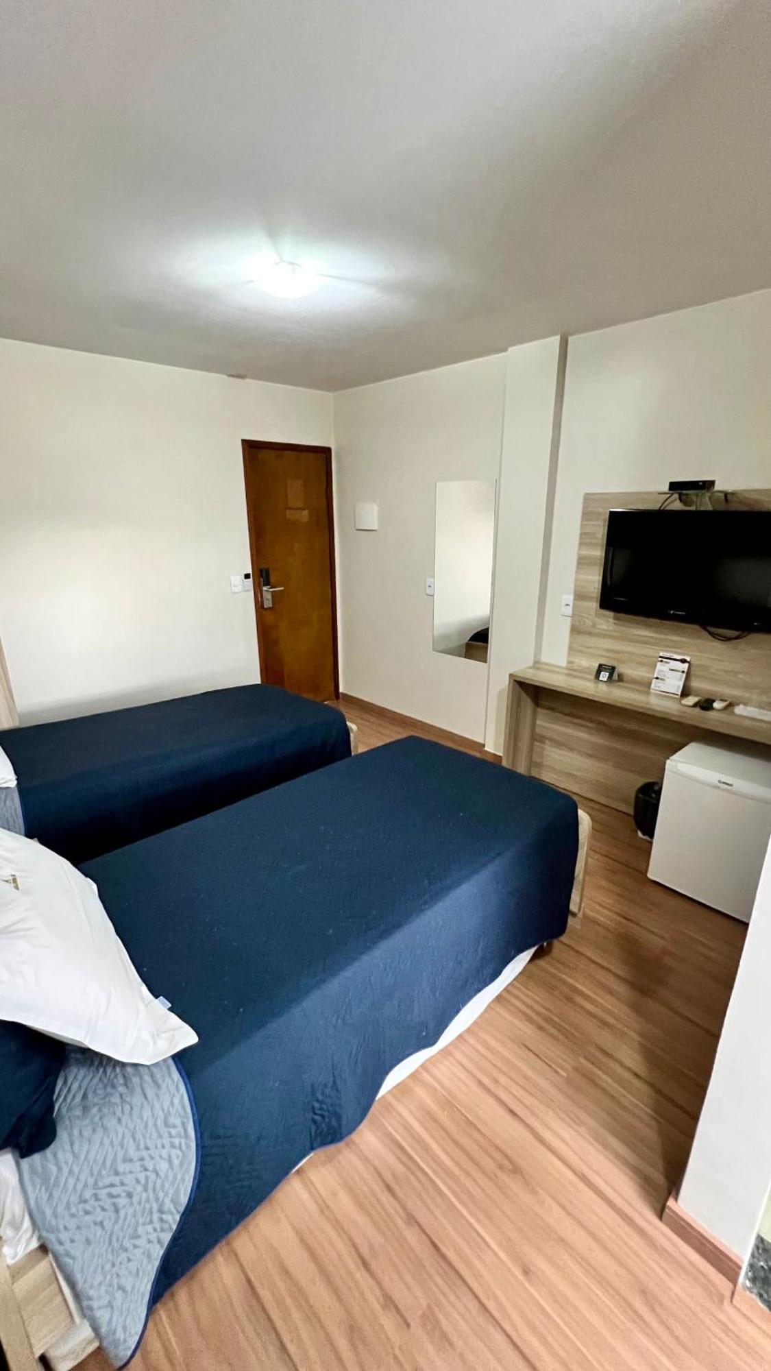 Hotel Golden Jk Muriaé Esterno foto